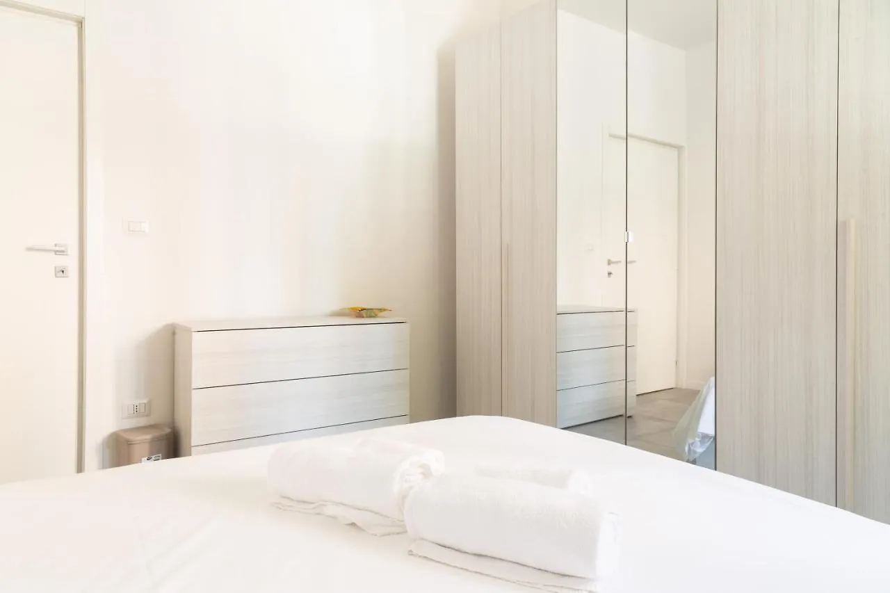 Via Trilussa Apartment Bologna Italy